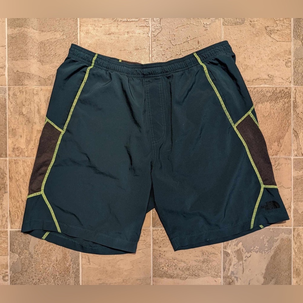 The North Face Athletic Sports Shorts - Green - Used Condition - Sz L